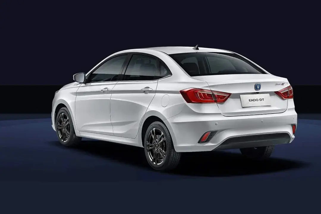 بهمن-اینوی-۳