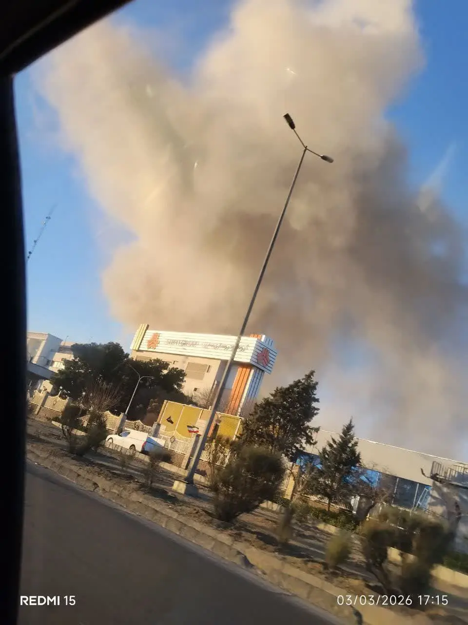 photo_5852930012653227695_y