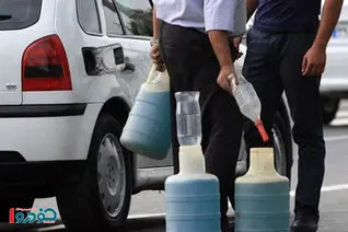 قیمت عجیب بنزین سیار در جنگ / کاسبی جدید راه افتاد!