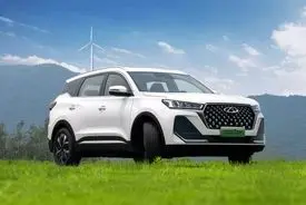 تبعیض این خودروسازی بین ایران و امارات / عکسی که حسابی وایرال شد!