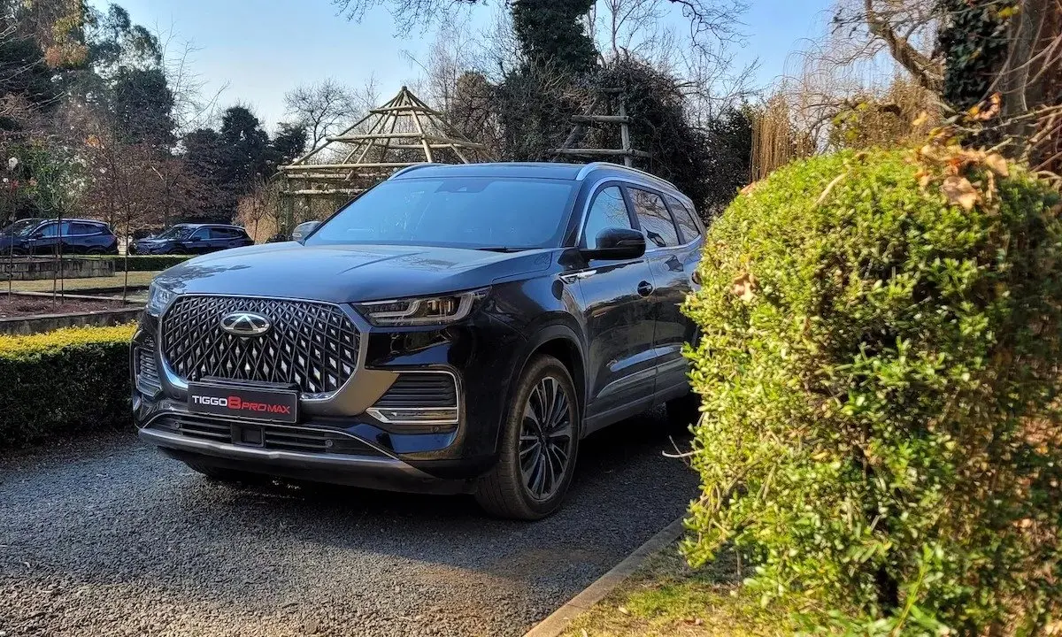 فروش بزرگ ۵ خودرو فونیکس با مدل ۱۴۰۴ استارت خورد