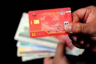 اشتباه بزرگ رانندگان تازه/ اگر ماشین خریدید کارت سوخت را عوض نکنید!