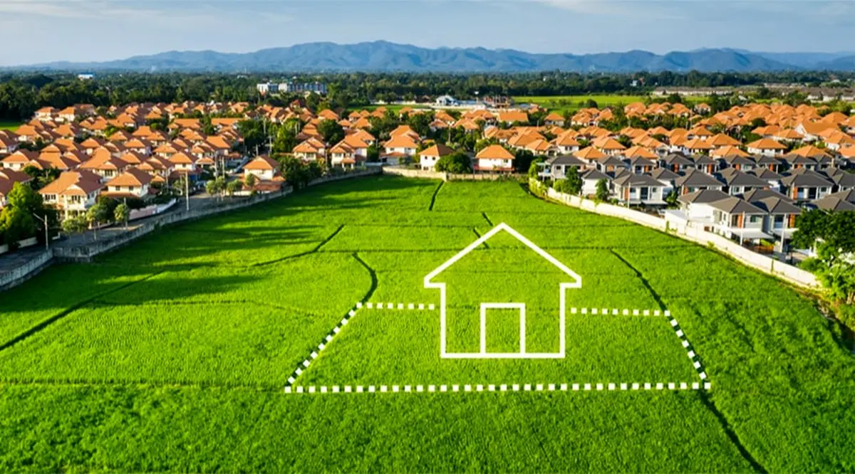 فرار از پایتخت / مردم به این شهر هجوم بردند!