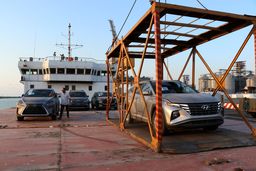 چراغ سبز وزیر صمت به حل مشکل واردات خودرو
