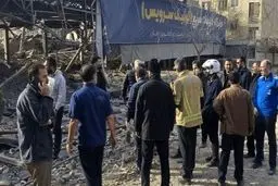 تعمیرگاه مهم ایران خودرو بعد از حمله موشکی / خودروهای مردم روی هوا رفت!