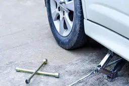 هزینه پنچرگیری خودرو سواری و شاسی بلند اعلام شد - آبان ۱۴۰۴