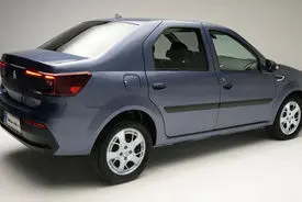 ورود پارس‌خودرو به میدان سایپا و ایران‌خودرو/ بازار خودرو در انتظار ۱۴۰۵